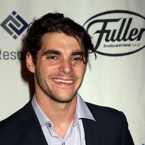 RJ Mitte - Les célébrités posent lors du photocall de la soirée "Raising The Stakes" à Las Vegas le 16 juin 2018.
Backgrid USA / Bestimage