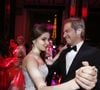 Madeleine, plus discrète, a intégré la haute société en 2015 lors du bal des débutantes.

Madeleine Thompson danse avec son père Christopher Thompson lors de la vingt-troisième édition du Bal au Palais de Chaillot à Paris, le 28 novembre 2015. 

© Le Bal/Jacovides/Borde/Moreau/Bestimage