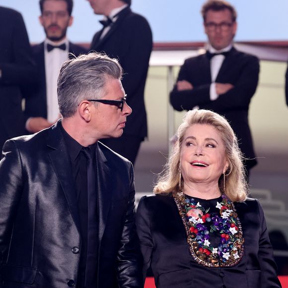 Benjamin Biolay, Catherine Deneuve - Descente des marches du film « Marcello Mio » lors du 77ème Festival International du Film de Cannes, au Palais des Festivals à Cannes. Le 21 mai 2024
© Jacovides-Moreau / Bestimage