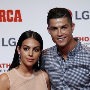 Cristiano Ronaldo et sa compagne Georgina Rodriguez assistent au Prix Marca Leyenda à Madrid en Espagne, le 29 juillet 2019.