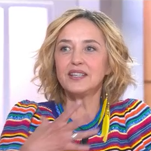 Hélène de Fougerolles dans l'émission C à vous le 24 mars 2025