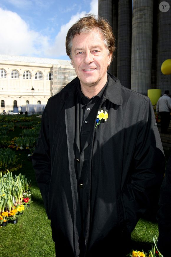 Henri Sannier lors du lancement de l'opération 'Une jonquille pour la vie' au Panthéon à Paris, France, le 21 mars 2008, pour soutenir la lutte contre le cancer. Photo by Mehdi Taamallah/ABACAPRESS.COM
