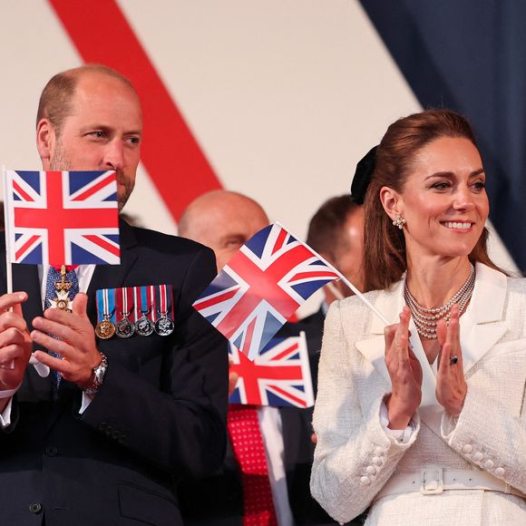 Le prince William, prince de Galles, et Catherine (Kate) Middleton, princesse de Galles - La famille royale britannique et les personnalités assistent à un service d'action de grâce à l'abbaye de Westminster à Londres, à l'occasion du 80ème anniversaire du jour de la Victoire en Europe (VE Day), le 8 mai 2025.

Picture by Chris Jackson/WPA-Pool / Julien Burton via Bestimage