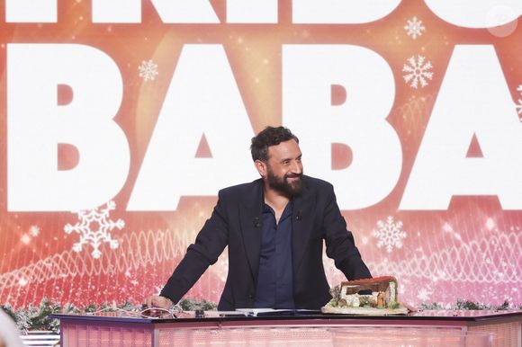 Exclusif - Cyril Hanouna sur le plateau de l'émission "Touche pas à mon poste" (TPMP) diffusée en direct sur C8 le 17 décembre 2024.

© Jack Tribeca / Bestimage