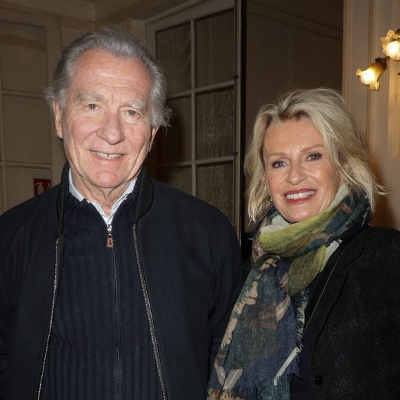 Installée à Villerville, elle a appris à aimer passionnément cette région au fil du temps.

Exclusif - William Leymergie et sa compagne Sophie Davant - 50ème de la pièce "Lyly" avec M. Bernier et F. Perrin au théâtre de Paris le 27 mars 2025. © Coadic Guirec/Bestimage