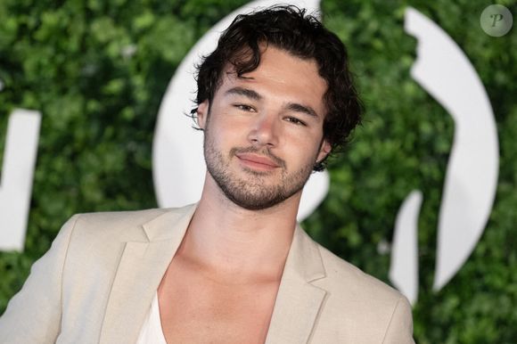 Il a dévoilé son nouveau projet : lancer des émissions en direct sur la plateforme Twitch.
Le danseur français Anthony Colette assiste au photocall Danse avec les Stars lors du 62e Festival TV de Monte-Carlo le 18 juin 2023 à Monte-Carlo, Monaco. Photo par David Niviere/ABACAPRESS.COM