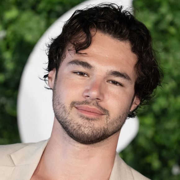 Il a dévoilé son nouveau projet : lancer des émissions en direct sur la plateforme Twitch.

Le danseur français Anthony Colette assiste au photocall Danse avec les Stars lors du 62e Festival TV de Monte-Carlo le 18 juin 2023 à Monte-Carlo, Monaco. Photo par David Niviere/ABACAPRESS.COM