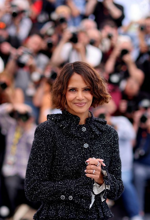 Halle Berry - Photocall du jury des longs métrages lors du 78ème Festival International du Film de Cannes, le 13 mai 2025. 
© Jacovides / Moreau / Bestimage