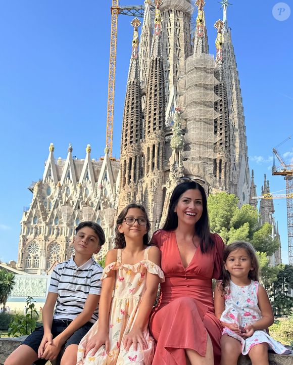 Pour rappel, le couple à la tête d'une famille recomposée - Selena et Gabriel nés d'une précédente relation ainsi que les trois derniers Paul, Louise et Alba, avaient appris la maladie d'Olivier au cours de l'été.
Delphine Colas, ancienne candidate de "Familles nombreuses"