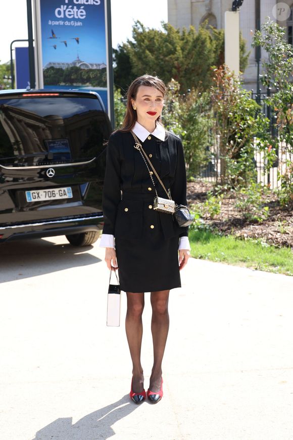Mary Leest - Les célébrités arrivent au défilé Chanel Collection Haute Couture Automne/Hiver 2025-2026 lors de la Fashion Week de Paris (PFW), le 8 juillet 2025. 
© Denis Guignebourg / Bestimage