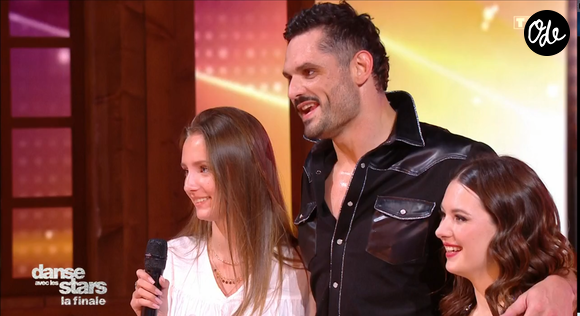 Florent Manaudou et sa nièce Manon dans "Danse avec les stars" - capture d'écran TF1