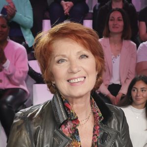 Exclusif -  Véronique Genest  sur le plateau de l’émission TPMP (Touche Pas à Mon Poste) présentée en direct par C.Hanouna et diffusée sur C8 - Paris le 9 janvier 2023 - © Jack Tribeca / Bestimage