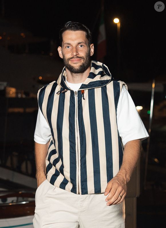 Exclusif - Simon Porte Jacquemus - Célébrités se rendent à l'after party de la croisière Jacquemus "La Casa" à Capri en Italie le 10 juin 2024. © Tiziano Da Silva/Bestimage