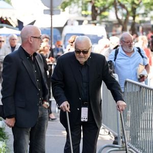 Norbert Saada - Arrivées aux obsèques de Nadia Farès en l'église Saint-Jean-de-Montmartre à Paris, le 24 avril 2026. N.Farès est décédée le 17 avril 2026 quelques jours après un "incident cardiaque" survenu le 12 avril 2026 dans la piscine du complexe sportif, Blanche (9ème).