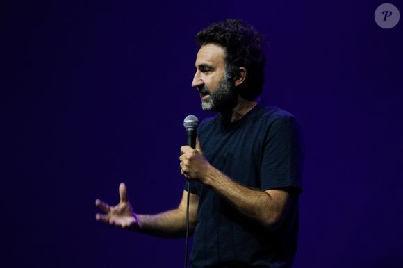 "Je me suis aperçu que j’étais un gros égoïste, centré sur moi-même. C’était moi qui passais avant tout, ma carrière", a-t-il déclaré, 

Mathieu Madénian - " Rire pour Rêver " : la première soirée caritative de l'Association Princesse Margot au Casino de Paris le 29 septembre 2025.

© Anne-Sophie Guebey / Bestimage
|Spectacle de la soirée "Rire pour Rêver" de l'association Princesse Margot au Casino de Paris