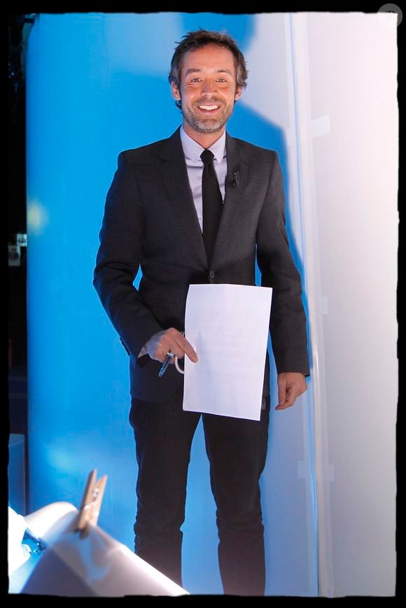 Yann Barthès dans Le Grand Journal ALAIN GUIZARD / BESTIMAGE