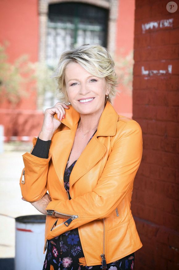 Sophie Davant pose pour des photos dans les coulisses de l'émission de France 2 'Affaire Conclue' au studio de La Plaine Saint Denis, France le 9 juillet 2019. Photo by Pascal Baril/ABACAPRESS.COM