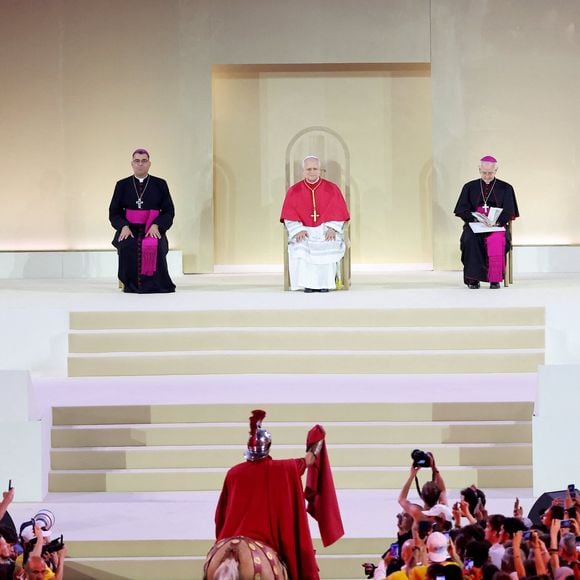 Le pape Léon XIV au Stade de France, à Saint-Denis, en périphérie de Paris, le 25 septembre 2026, pour présider une veillée de prière avec des jeunes de 17 à 35 ans, dans le cadre de sa visite de quatre jours en France.
© Jacovides-Moreau/Bestimage