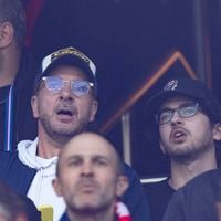 Michaël Youn et son beau-fils Sean Obispo aux côtés de Jamel Debbouze et son fils Léon pour l’incroyable victoire du PSG