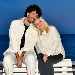 Rencontre avec Rudy Milstein et Isabelle Nanty sur la Promenade des Anglais à Nice, lors de la deuxième journée de la 5eme édition du festival Cinéroman pour le film "Je ne suis pas un héros" réalisé par Rudy Milstein, le 3 octobre 2023

© Bruno Bebert / Bestimage