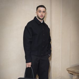 A rappeler que sur place, les agresseurs avaient agressé le couple résidant... Un incident qui avait profondément marqué la star du web depuis placée sous protection.

Inès Benazzouz, Inoxtag - Photocall du défilé Jacquemus au 51 rue Raynouard lors de la Fashion Week Masculine prêt-à-porter Automne/Hiver 2025-2026 à Paris, le 26 janvier 2025.  © Olivier Borde / Bestimage