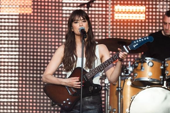 Fan de Chantal Goya, il semble aussi aimer la musique de sa maman

Clara Luciani se produit sur scène lors du Festiv4L Signe Renault au Chalet des Iles le 23 juin 2025 à Paris, France. Photo by Nasser Berzane/ABACAPRESS.COM