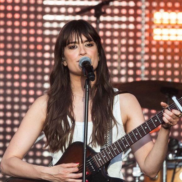 Fan de Chantal Goya, il semble aussi aimer la musique de sa maman

Clara Luciani se produit sur scène lors du Festiv4L Signe Renault au Chalet des Iles le 23 juin 2025 à Paris, France. Photo by Nasser Berzane/ABACAPRESS.COM