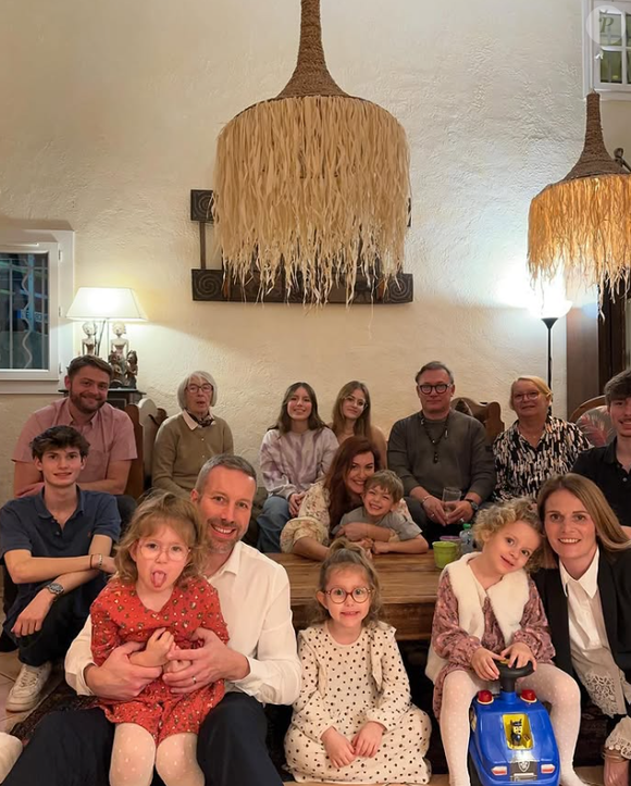 Céline et Clément Baudrand (Familles nombreuses) à la tête d'une tribu recomposée de huit enfants. Capture Instagram