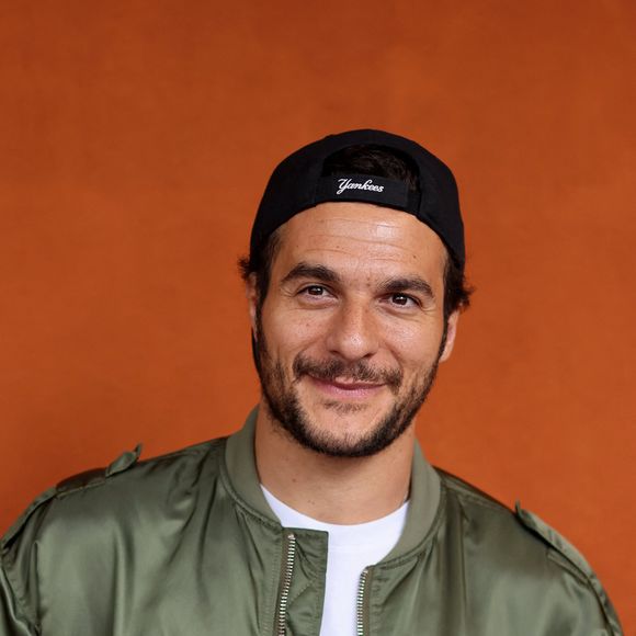 Amir Haddad - Les célébrités au village lors des Internationaux de France de tennis de Roland Garros 2024 à Paris. Le 28 mai 2024. © Jacovides-Moreau / Bestimage