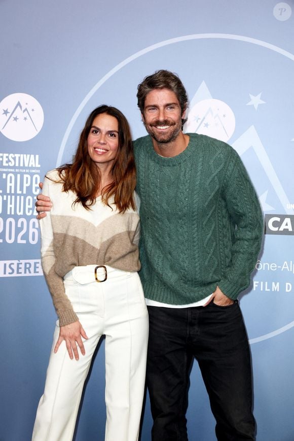 Tom Leeb et sa soeur Elsa Leeb - Tapis rouge lors du 29ème Festival International du Film de Comédie de l'Alpe d'Huez le 22 Janvier 2026. © Dominique Jacovides/Bestimage