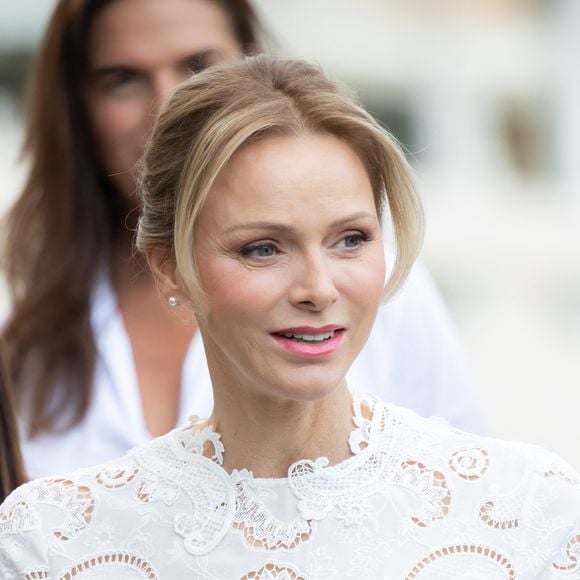 Charlene de Monaco a évoqué le lancement d'un atelier de formation. 

La princesse Charlene de Monaco lors du Pique-nique des Monégasques.  © Claudia Albuquerque/Bestimage