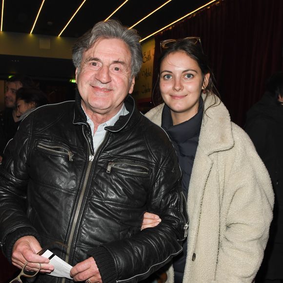 Le célèbre duo s'est finalement séparé en 1995, deux ans seulement après son mariage.

Exclusif - Daniel Auteuil et sa fille Nelly - People au concert de Dave à Bobino à Paris © Coadic Guirec/Bestimage