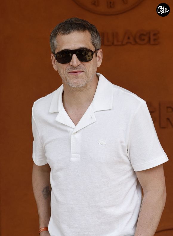 D'autres personnalités comme Guillaume Canet ont tenu à lui rendre hommage.

Guillaume Canet lors des Internationaux de France de Tennis de Roland Garros 2026, à Paris, France, le 7 juin 2026.

© Jacovides-Moreau/Bestimage



Celebs attending the village photocall during the 2026 French Open at Roland Garros in Paris, France, on June 7, 2026.