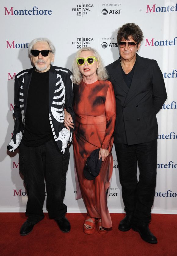 Chris Stein, Deborah Harry (Debbie Harry) et Clem Burke lors de la projection du film "Storytellers : Blondie" au Festival de Tribeca à New York. Le 15 juin 2021
