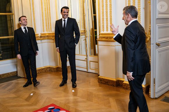 Le prix de vente était de 8,5 millions d’euros en 2022.
Nicolas Sarkozy, Le président Emmanuel Macron, l'émir du Qatar son altesse Tamim ben Hamad Al Thani - Le président Emmanuel Macron et l'émir du Qatar accueillent les invités au dîner d'état en l'honneur de l'émir au palais de l'Elysée à Paris le 27 février 2024. © Eric Tschaen / Pool / Bestimage