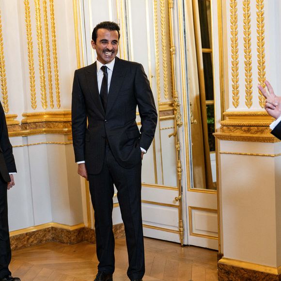 Le prix de vente était de 8,5 millions d’euros en 2022.
Nicolas Sarkozy, Le président Emmanuel Macron, l'émir du Qatar son altesse Tamim ben Hamad Al Thani - Le président Emmanuel Macron et l'émir du Qatar accueillent les invités au dîner d'état en l'honneur de l'émir au palais de l'Elysée à Paris le 27 février 2024. © Eric Tschaen / Pool / Bestimage