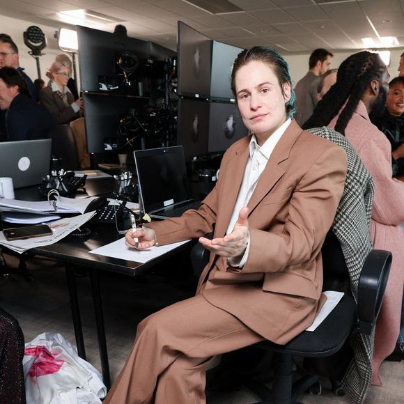 Christine and the Queens/Rahim Redcar -  Défilé Stella McCartney Femmes Automne/Hiver 2025-2026 à Paris le 5 mars 2025 Backgrid USA / Bestimage