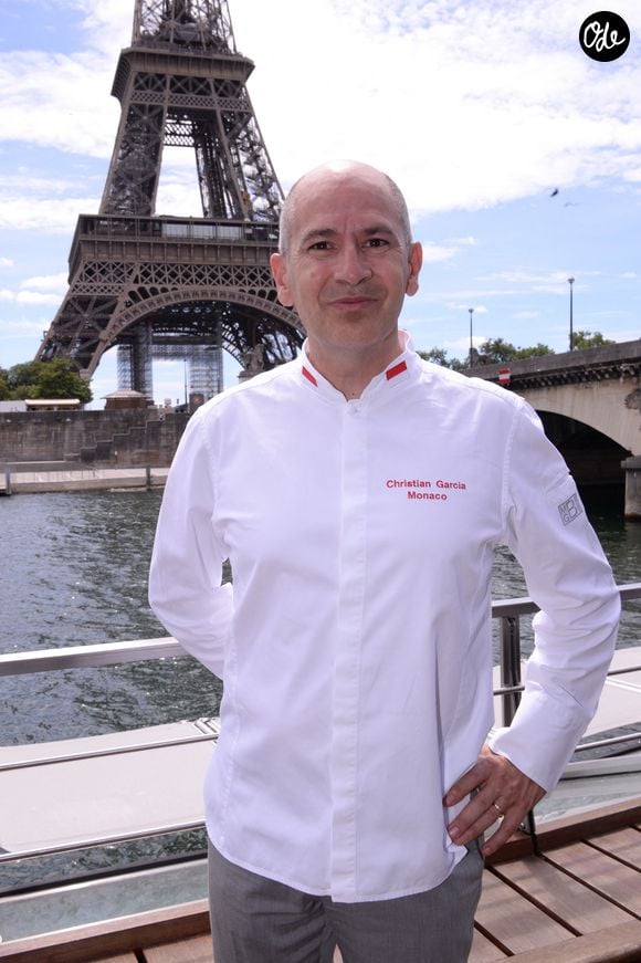 Exclusif - Christian Garcia, chef du palais princier de Monaco - Le Club des Chefs des Chefs (CCC) a organisé un déjeuner à bord du bateau Ducasse sur Seine pour remercier les chefs et les fournisseurs pour leur implication envers les soignants pendant l'épidémie de coronavirus (COVID-19) le 8 juillet 2020. © Rachid Bellak / Bestimage