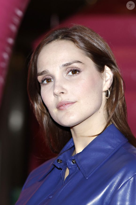 Camille Lou lors de l'avant-première du film "Notre tout petit mariage" à l'UGC Bercy à Paris le 25 avril 2023.
© Cédric Perrin / Bestimage