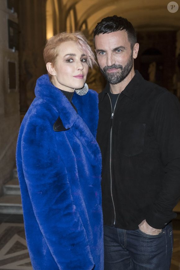 Noomi Rapace et Le styliste Nicolas Ghesquière - Backstage - défilé de mode PAP Femme automne-hiver 2018/2019 " Louis Vuitton " à Paris le 6 mars 2018
© Olivier Borde / Bestimage