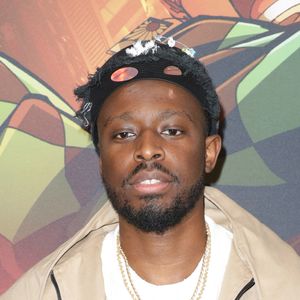 Dadju est le père de 3 enfants.

Dadju - Avant-première parisienne du film "Demon Slayer : Kimetsu no Yaiba La Forteresse Infinie" au cinéma le Grand Rex à Paris 

COADIC GUIREC / BESTIMAGE