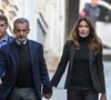 Ce mardi, Nicolas Sarkozy a été incarcéré à la prison de la Santé, à Paris, devenant le premier ancien président de la Ve République à être écroué.

Nicolas Sarkozy, accompagné de sa femme Carla Bruni, sort de son domicile pour être incarcéré à la prison de La Santé à Paris, France où il purgera une peine de cinq ans de prison. © Bestimage