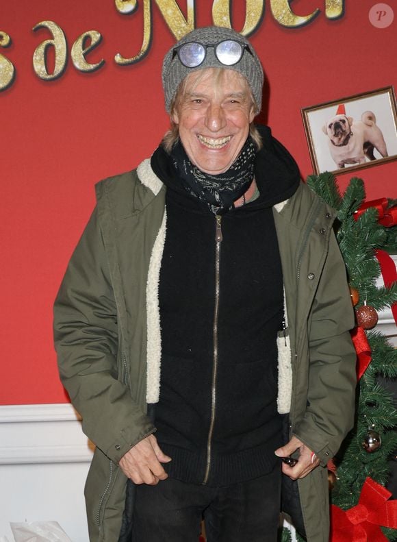Jean-Louis Aubert - Avant-première du film "Les boules de Noël" au cinéma Pathé-Wepler à Paris. Le 14 novembre 2024 © Coadic Guirec / Bestimage