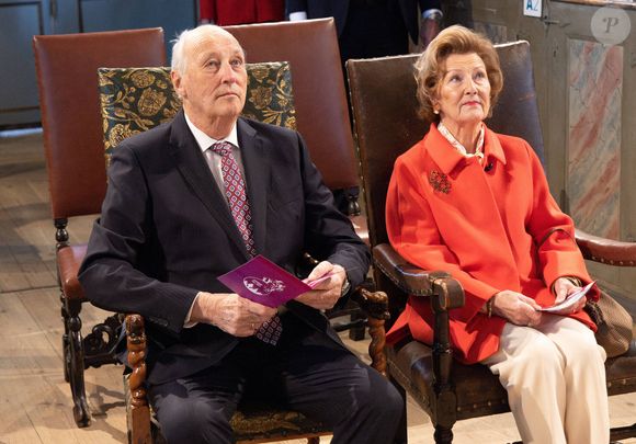 Le roi Harald V et la reine Sonja de Norvège visitent Kongsberg, à l'occasion du 400ème anniversaire de la ville, le 2 mai 2024.