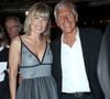 En effet, l'émission va être remplacée par la cérémonie de clôture du festival de Cannes, puis par la compétition Roland-Garros, retransmise sur France 2.
Mélanie Page et son mari Nagui - Intérieur - 36ème cérémonie des Molières aux Folies Bergère à Paris le 28 avril 2025. © Bertrand Rindoff / Bestimage