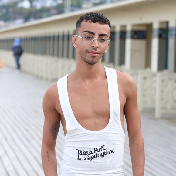 Il avait déjà passé 24 heures au château de la Star Academy

Bilal Hassani lors du photocall du jury Révélation sur les planches du 51ème Festival du Cinéma Américain de Deauville, France, le 10 septembre 2025. © Denis Guignebourg/Bestimage