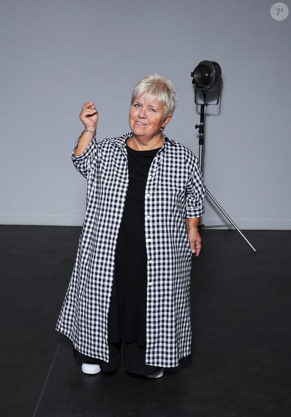 Voilà ses fans rassurés, d'autant plus qu'elle a déclaré dans ce même entretien : "Tout va bien".

Exclusif - Rendez-vous avec Mimie Mathy, marraine de la 3ème édition du festival, à l'occasion de la 3ème édition du festival Histoires de Femmes à Dreux. Le 21 octobre 2023
© Denis Guignebourg / Bestimage