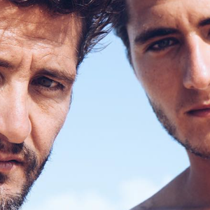 Un joli cliché qui permet de voir que le père et le fils se ressemblent de plus en plus

Bixente et Tximista Lizarazu en avril 2016.