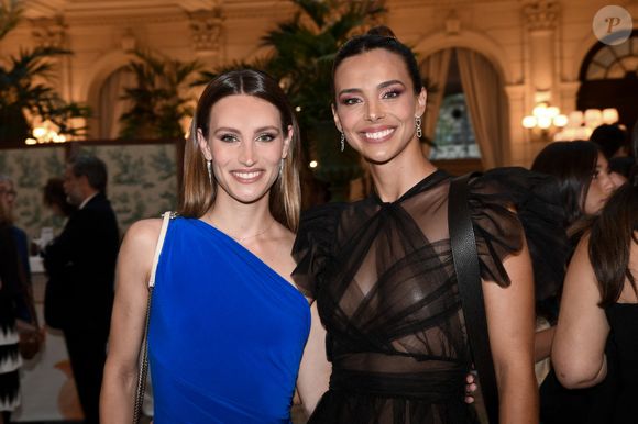 Elle a demandé un contact à l'hôpital Necker
Marine Lorphelin, miss France 2013 et sa petit soeur Lou-Anne lors du gala de l'association "Les bonnes fées" à l'InterContinental Paris le 14 juin 2022. © Rachid Bellak / Bestimage