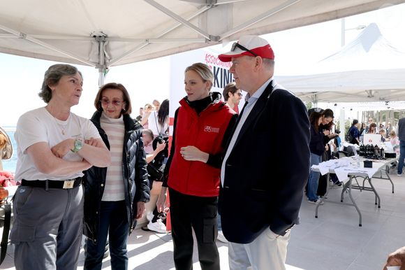 Le prince Albert II de Monaco et la princesse Charlene ont participé à la Road Safety Day, une journée de sensibilisation et de sport pour toute la famille dédié à la sécurité routière à vélo et à l'initiation des jeunes au sport, à Monaco organisée par la Fondation Princesse Charlene, le 23 mars 2025 © Bruno Bebert/Bestimage